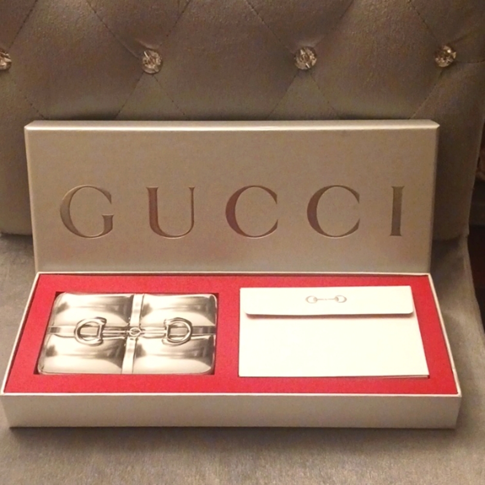 Gucci Holiday Stationary